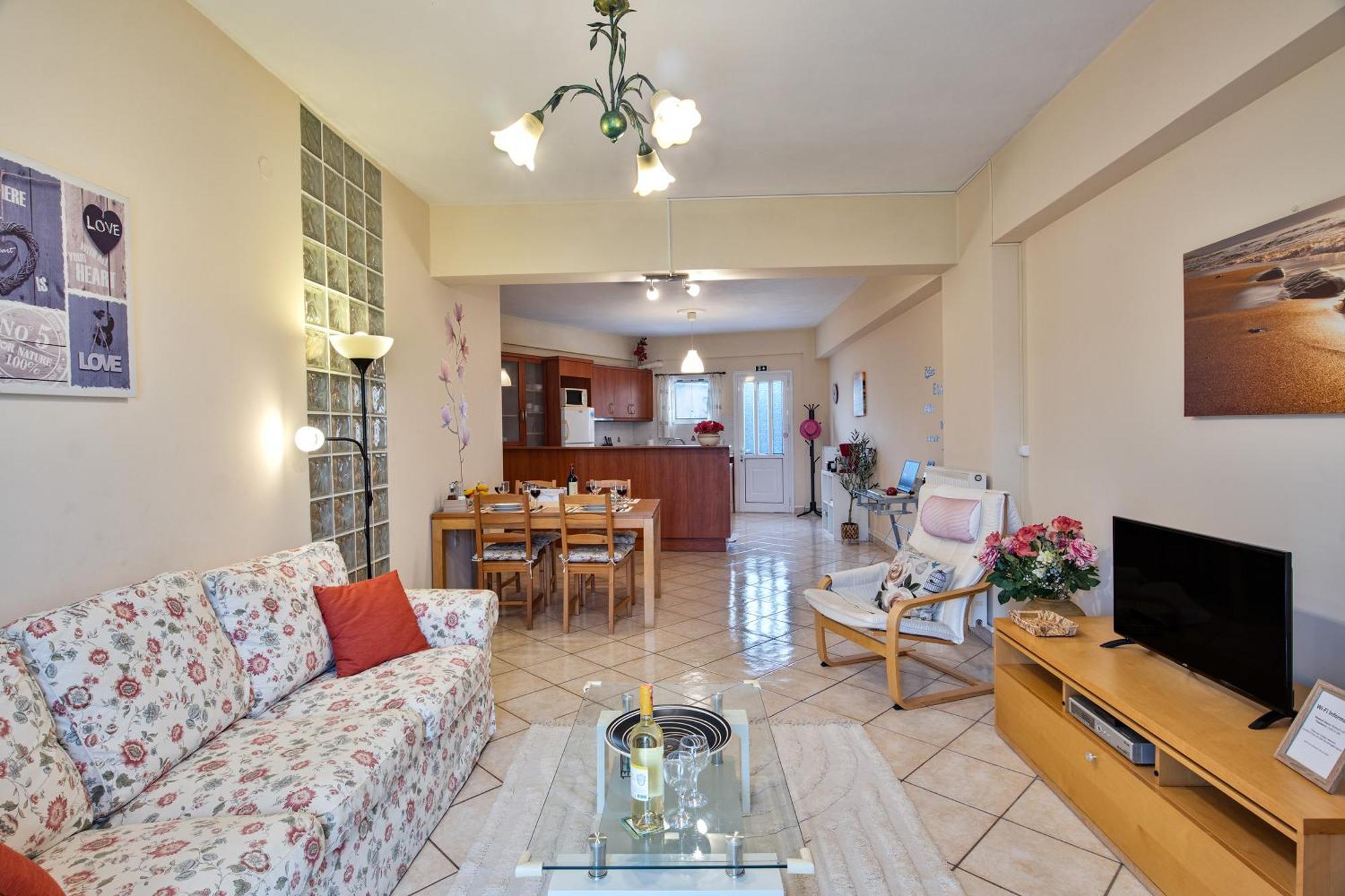 House Of Velenia - 2 Bedroom Apartment Near Old Town, Airport And Bus Station コルフ島 エクステリア 写真