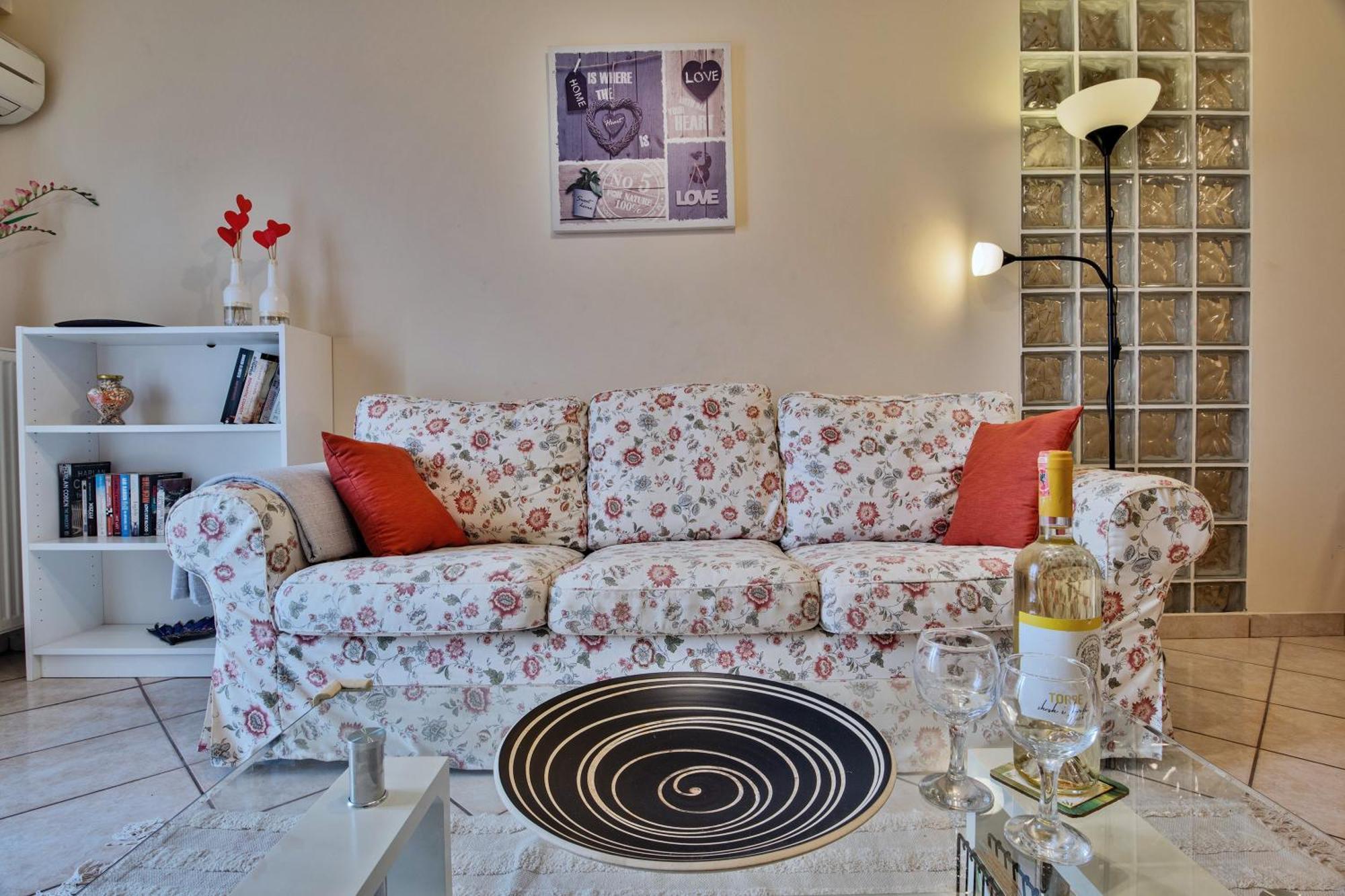 House Of Velenia - 2 Bedroom Apartment Near Old Town, Airport And Bus Station コルフ島 エクステリア 写真