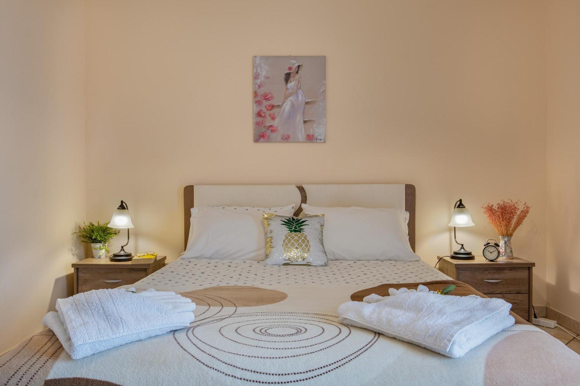 House Of Velenia - 2 Bedroom Apartment Near Old Town, Airport And Bus Station コルフ島 エクステリア 写真